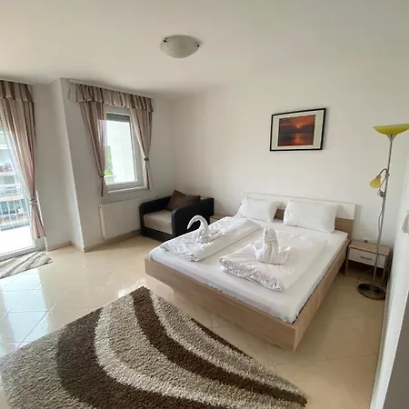 Aranypart16 Apartman By Bltn *