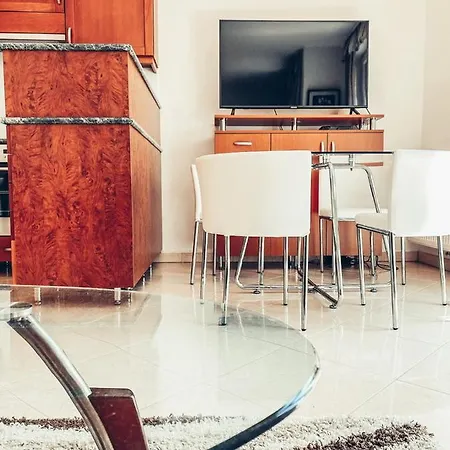 Aranypart16 Apartman By Bltn Apartment *